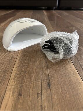 Jodsone LED Nail Lamp Dryer in White Never Been Used